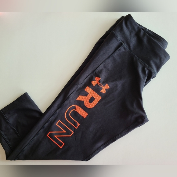 Under Armour Heatgear Capri Leggings Running Size L Active Wear - Picture 1 of 4